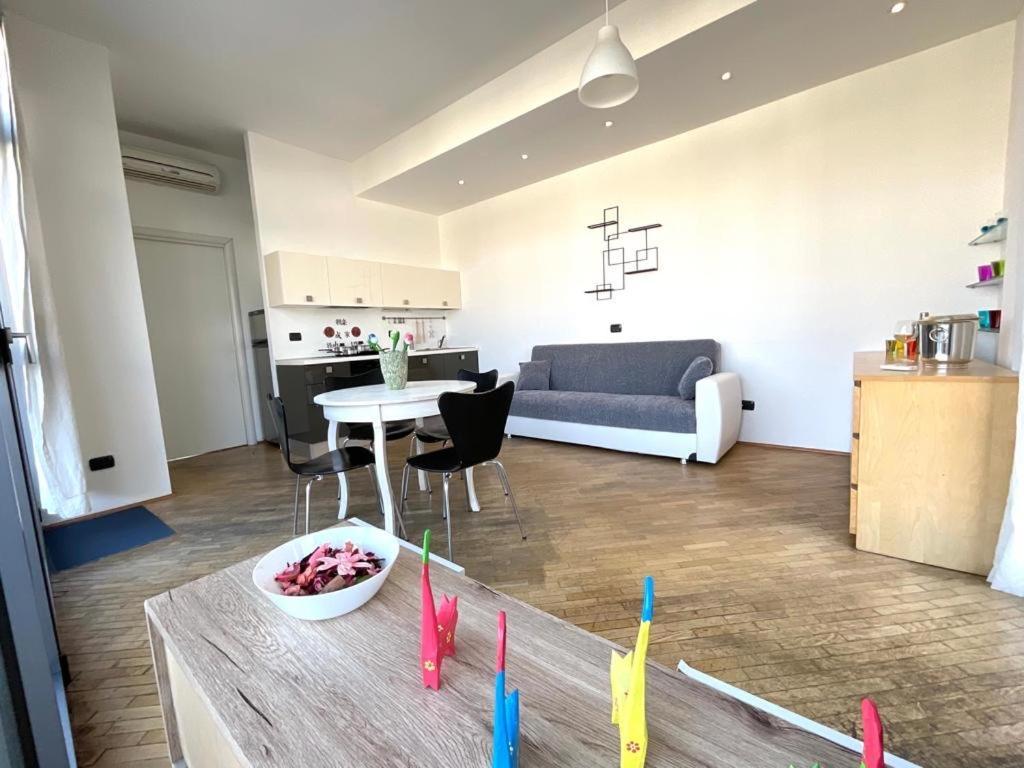 In Navigli District With Wonderful Terrace Appartamento Milano